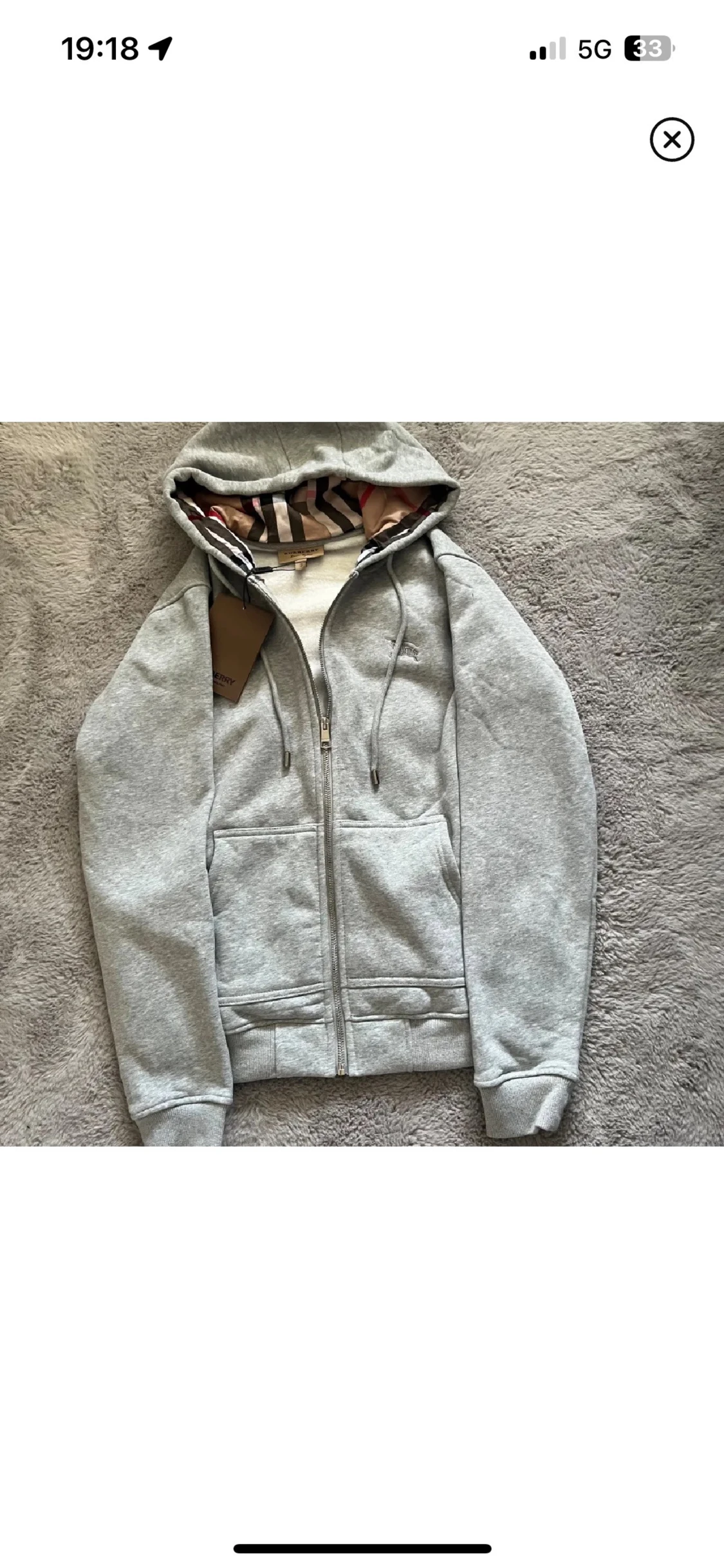 Grå Burberry hoodie med dragkedja