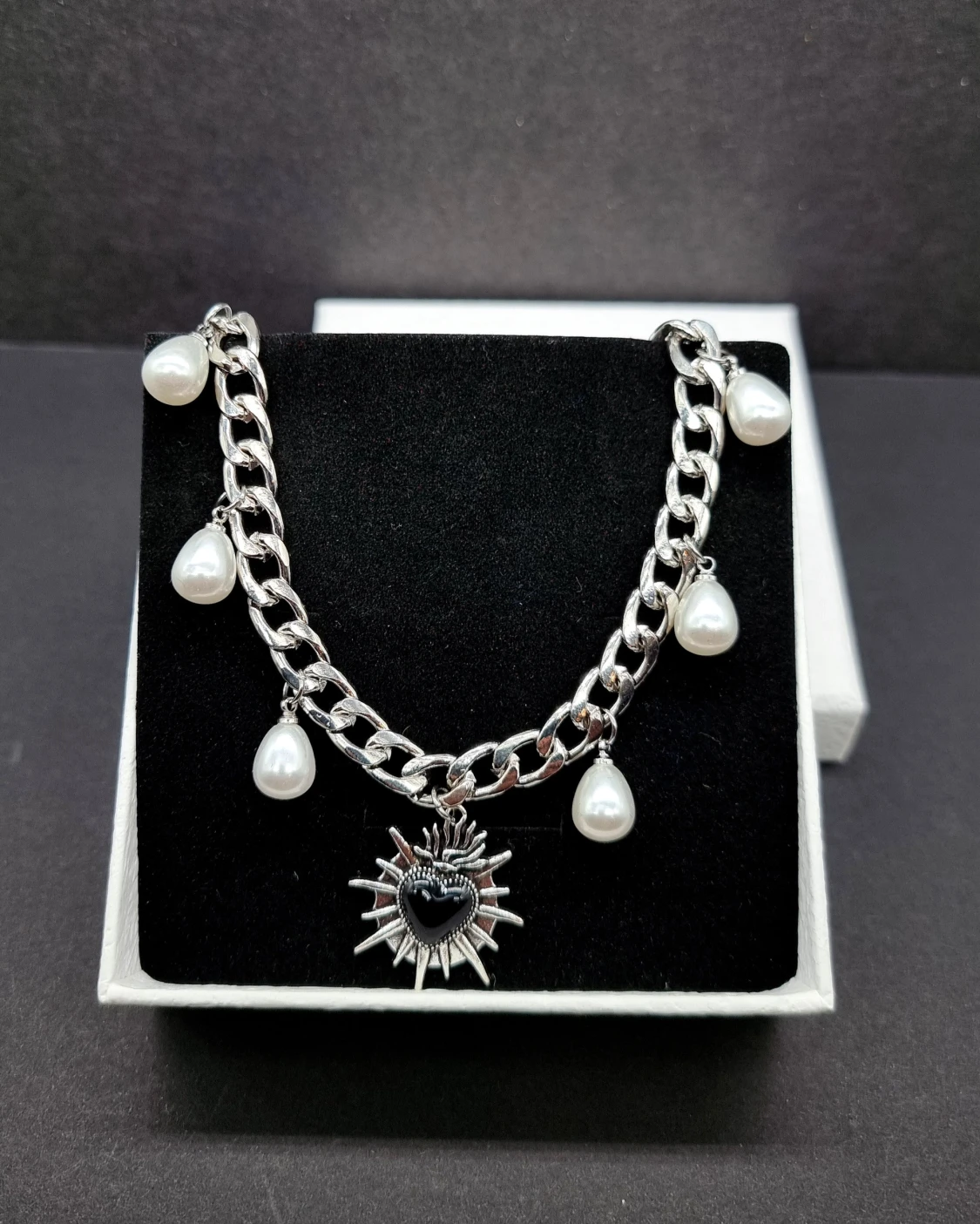 Handgjort halsband med hjärta  - 2