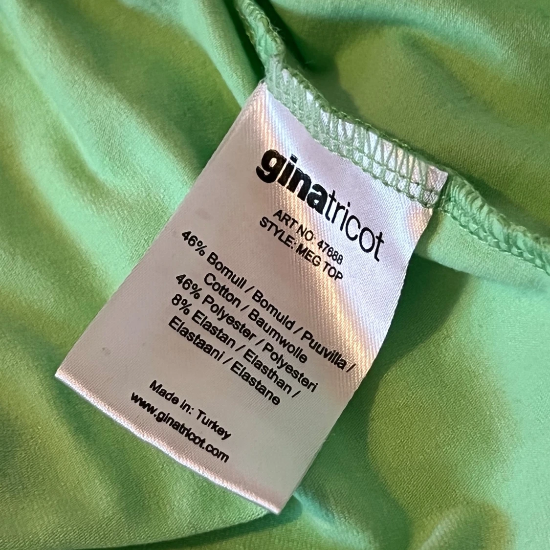 Grön topp med rund hals från Gina Tricot - 1