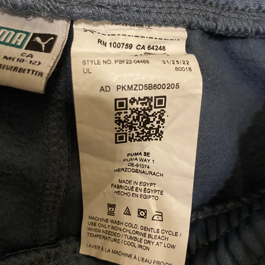 Grå mjukisbyxor från Puma M - 4