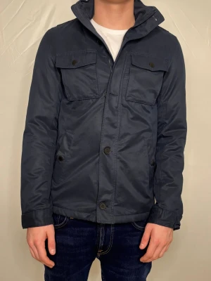 Field jacka  - Säljer denna field jacka | Strorek S | Skick 8/10 | hör av dig vid minsta fråga ✅