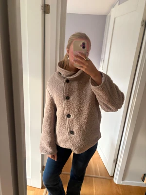 Teddy jacka  - Så fin Teddy jacka från HM som inte säljs längre💞