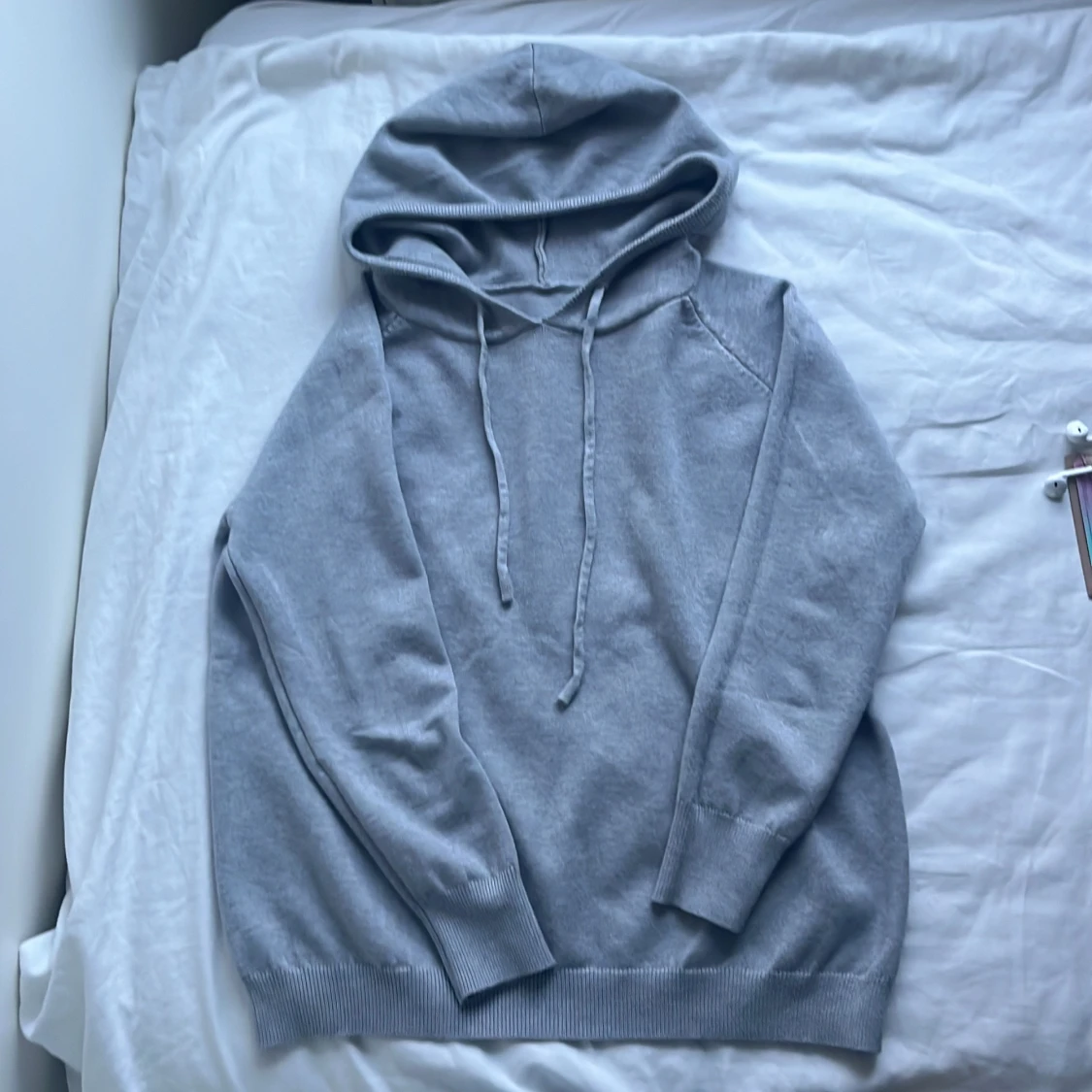 Merino ull Grå hoodie med snörning och huva