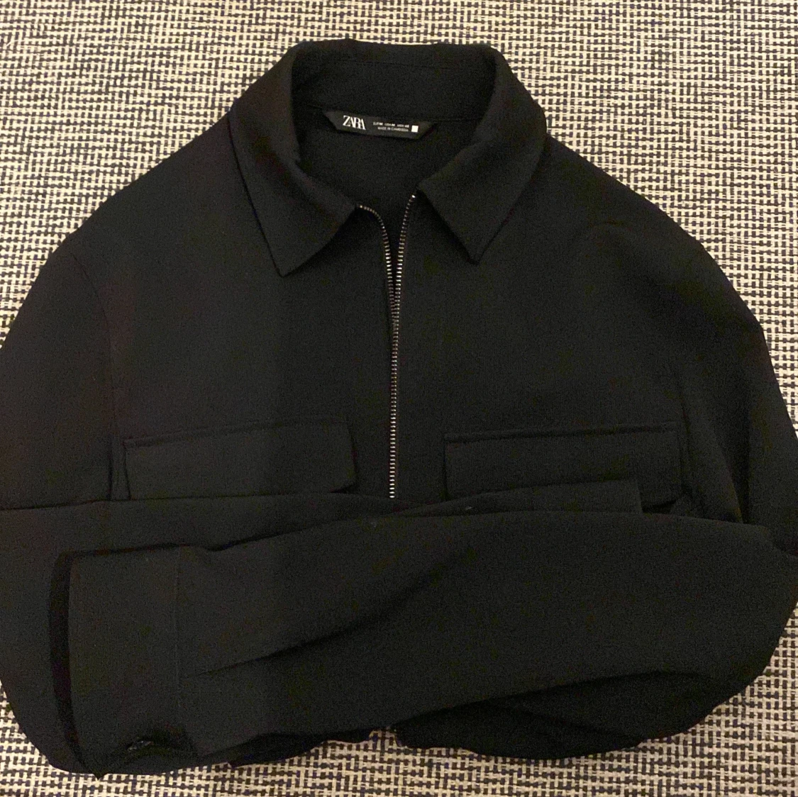 Svart overshirt från Zara med dragkedja - 1