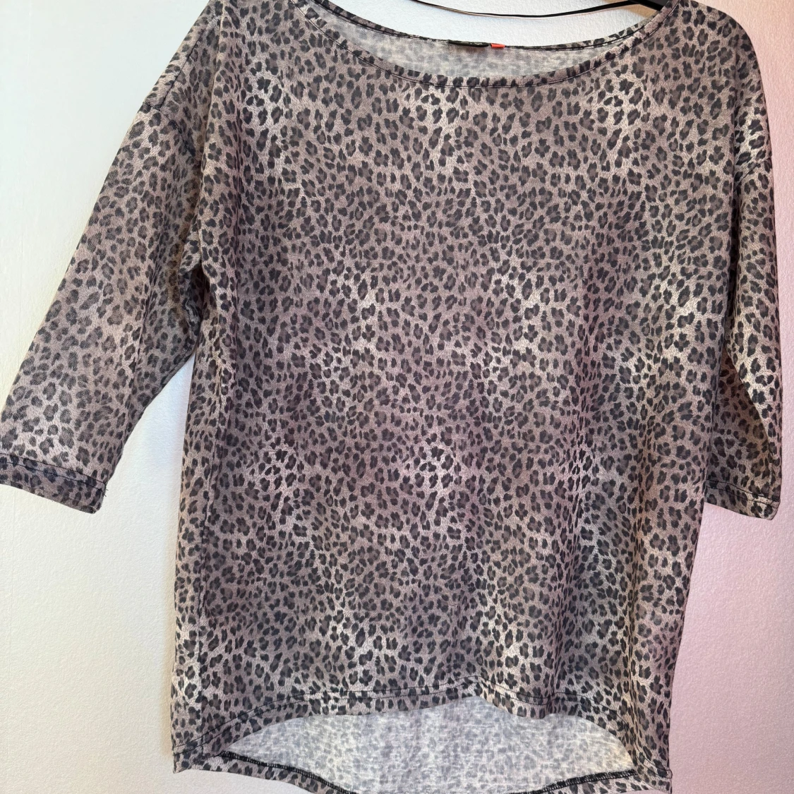 Leopardmönstrad topp  - 2
