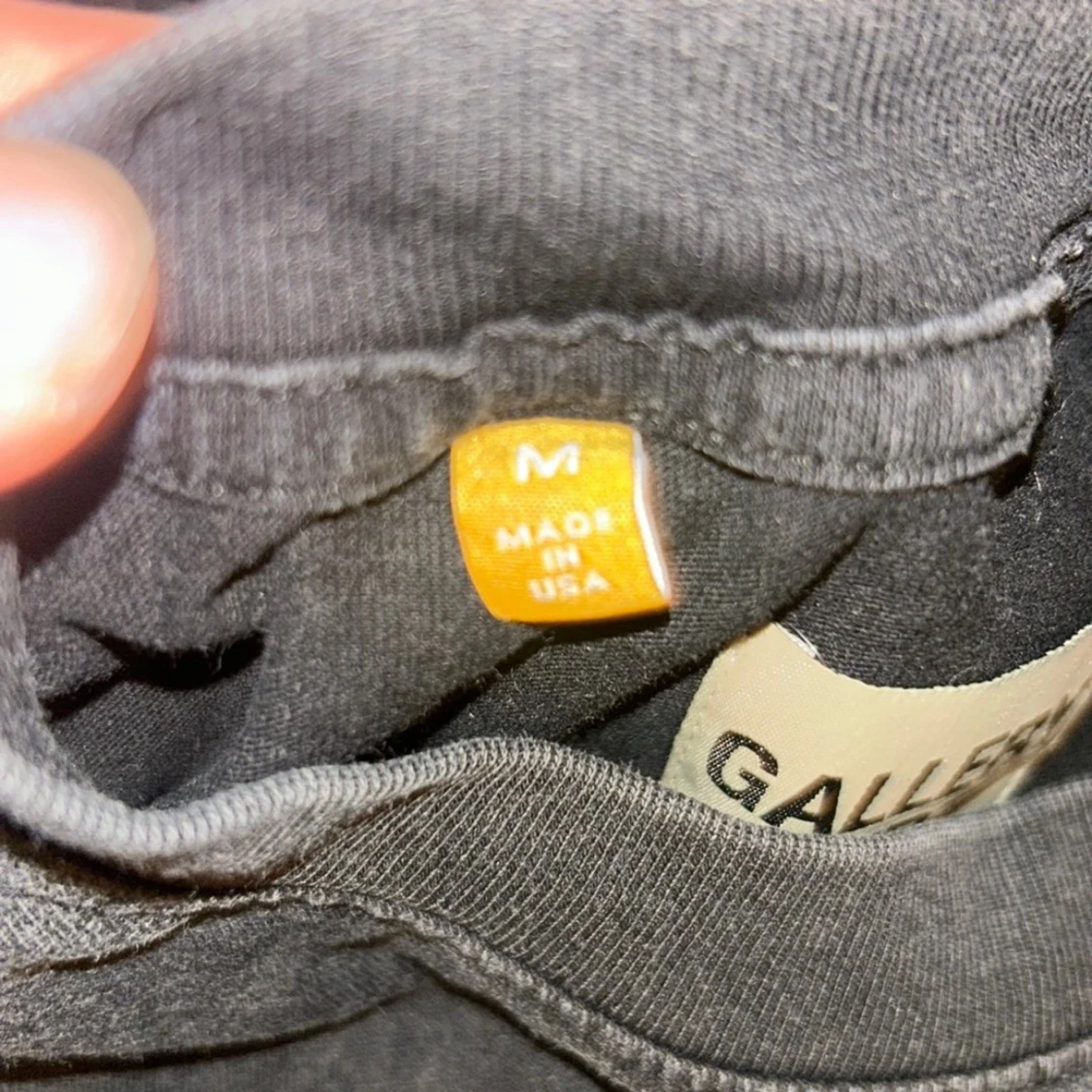 Svart sweatshirt från Gallery Dept. - 1