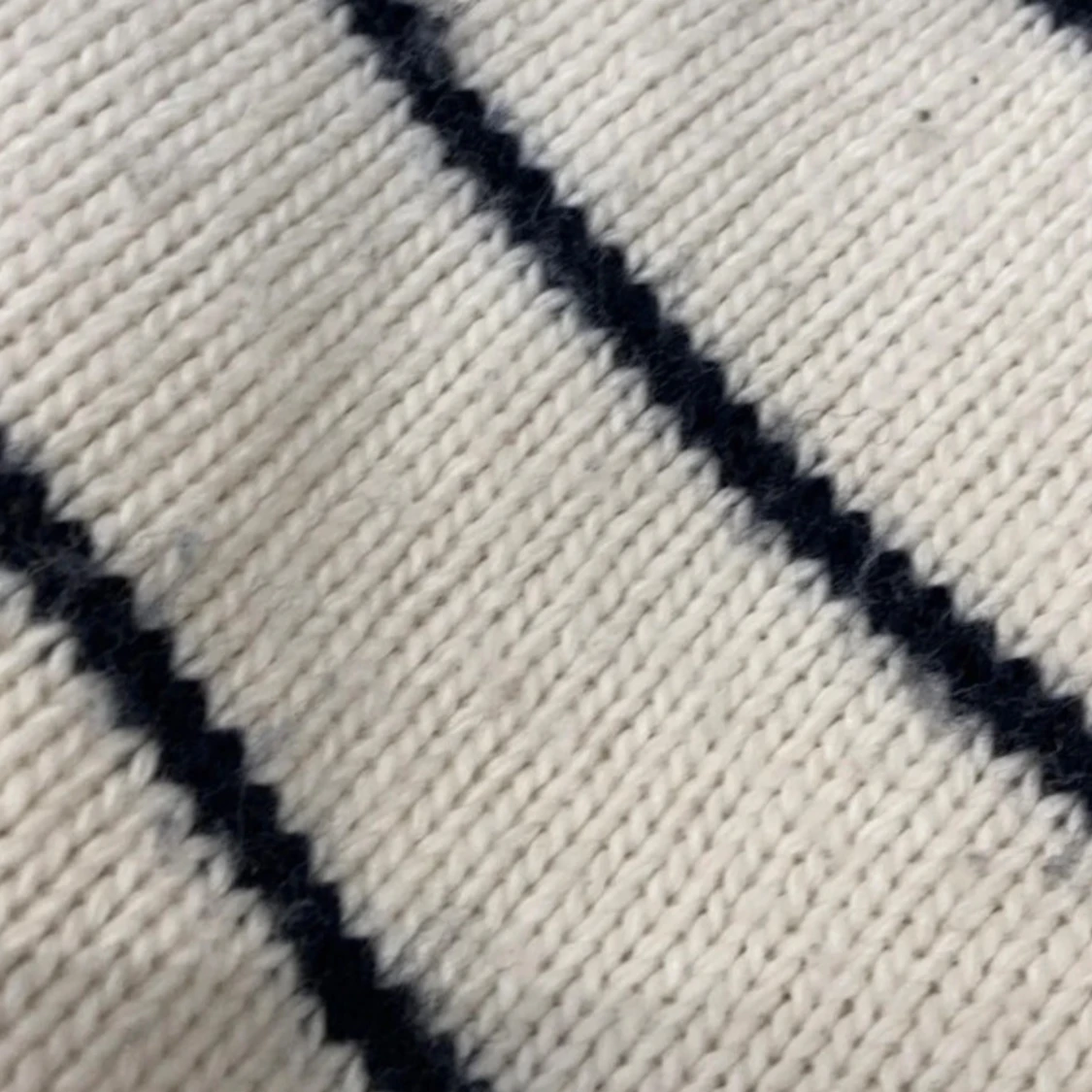 Vit randig tröja från Henri Lloyd - 4