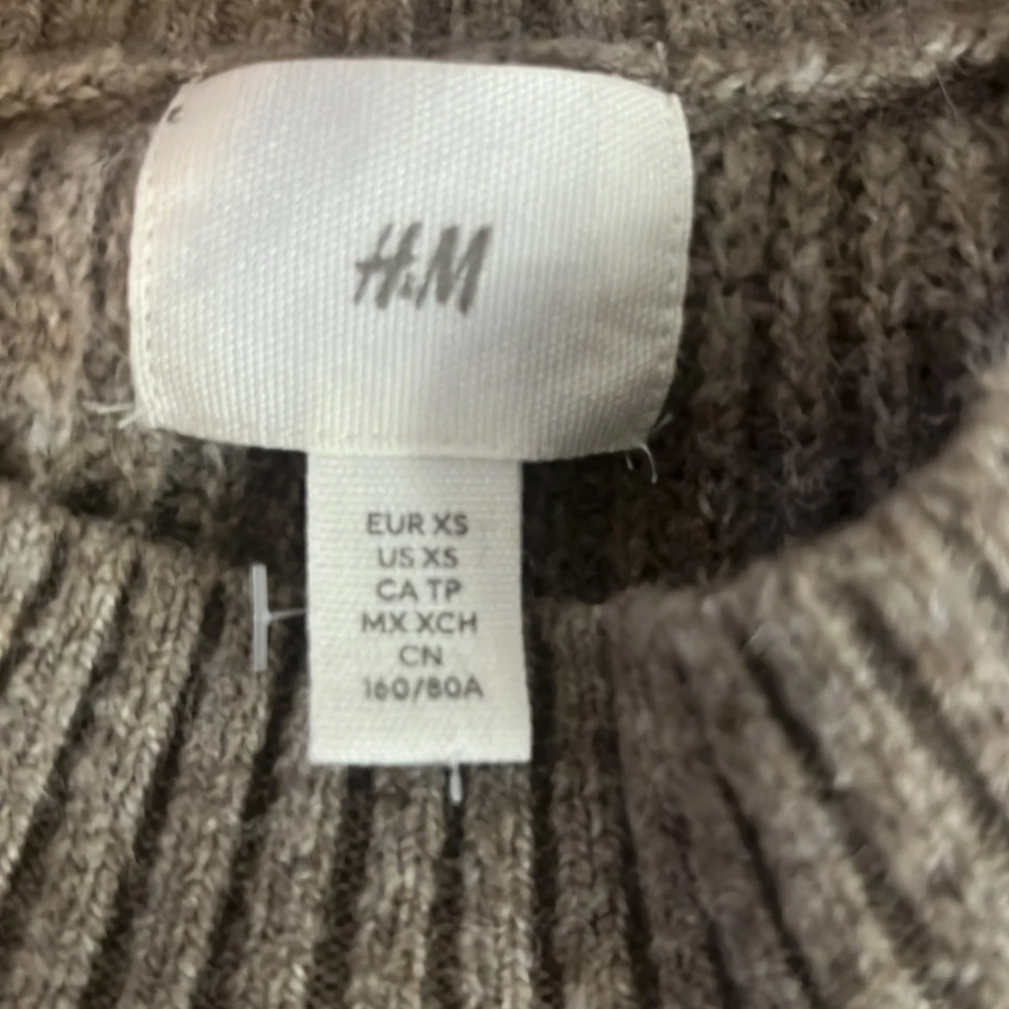 Beige stickad tröja från H&M XS - 3
