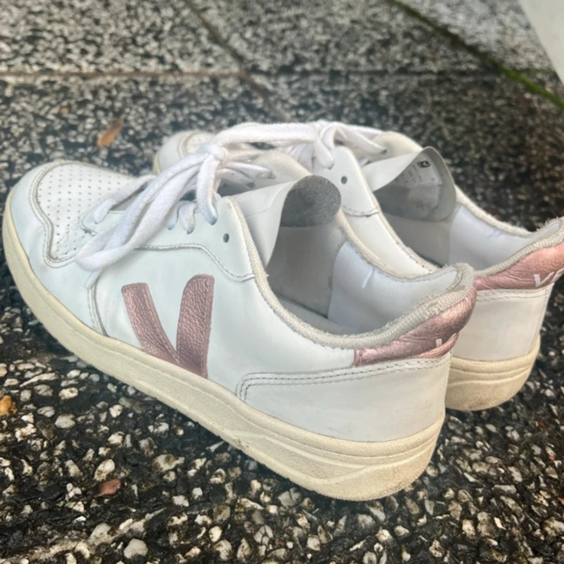 Veja sneakers vit och rosa, strl 38
