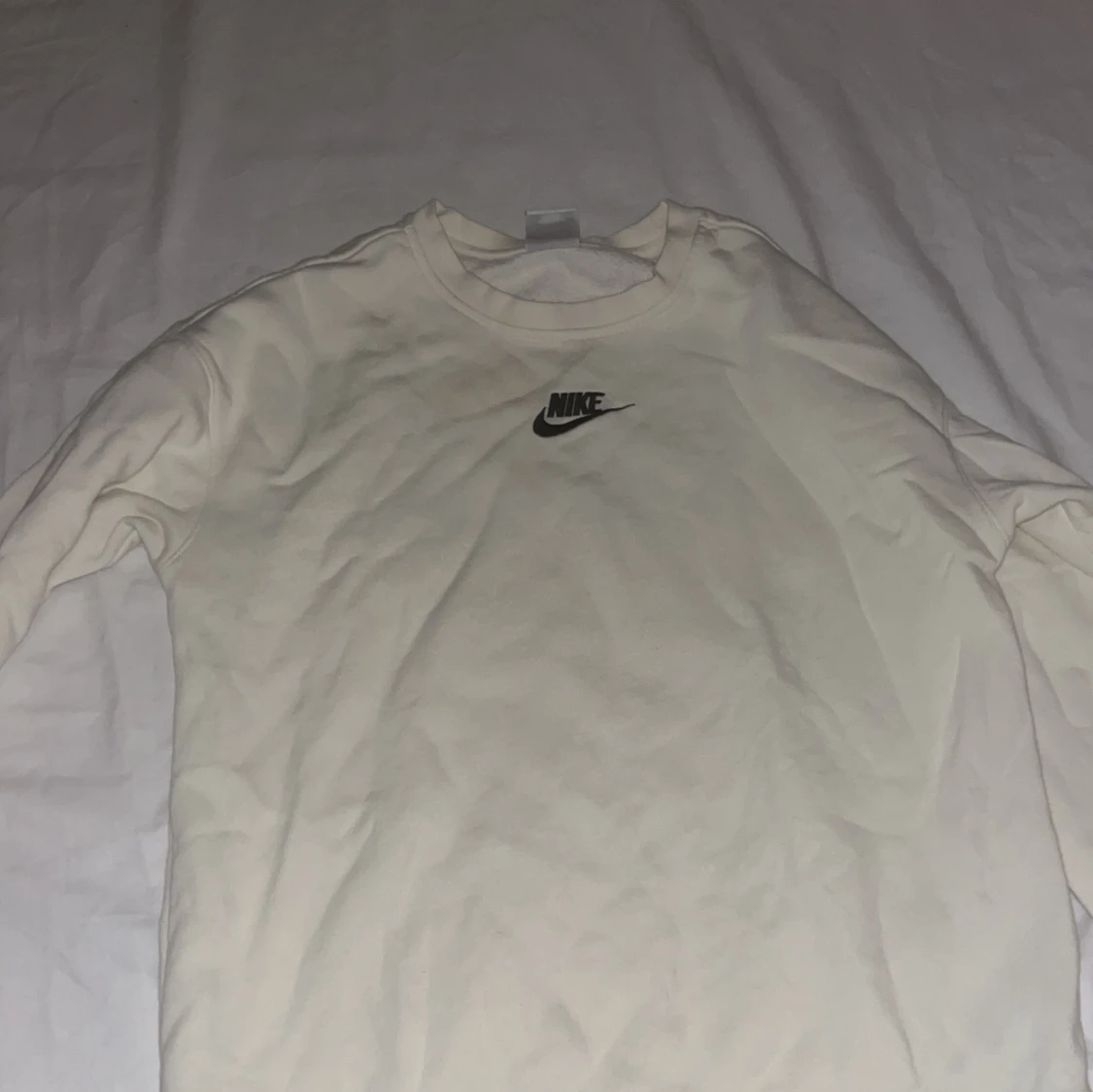 Vit långärmad tröja från Nike