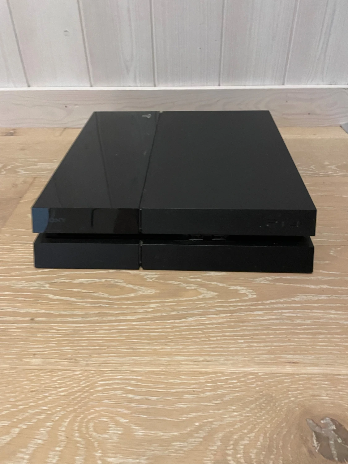 PlayStation 4 packet med ny kylpasta - 1