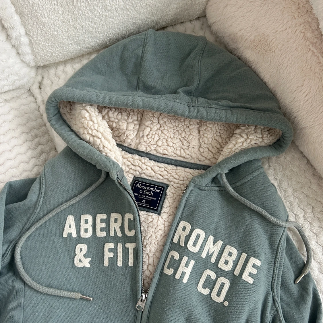 Abercrombie & fitch zip med foder  - 2