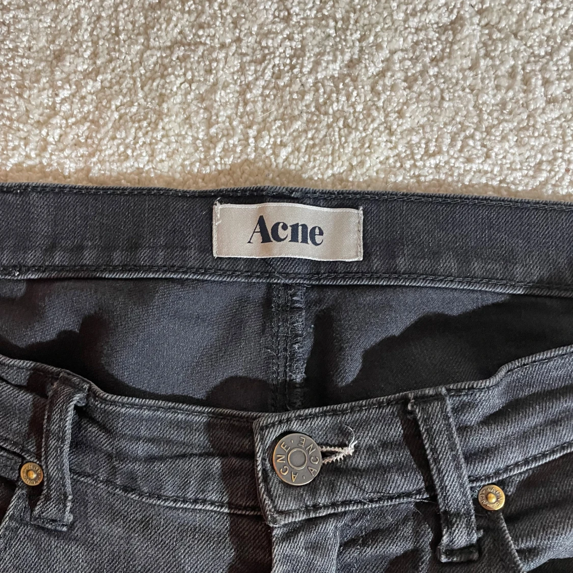 Svarta slim jeans från Acne | W34 L32 - 1