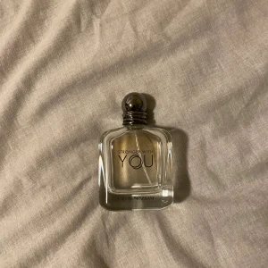 Stronger with you edt  - Säljer en tom flaska som har ungefär 5ml kvar, storleken är 100ml