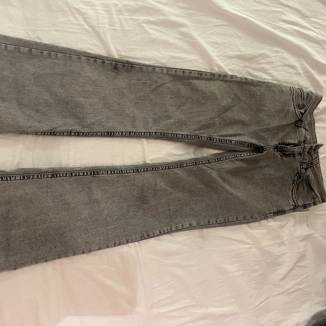 Grå bootcut jeans från Nelly - 4