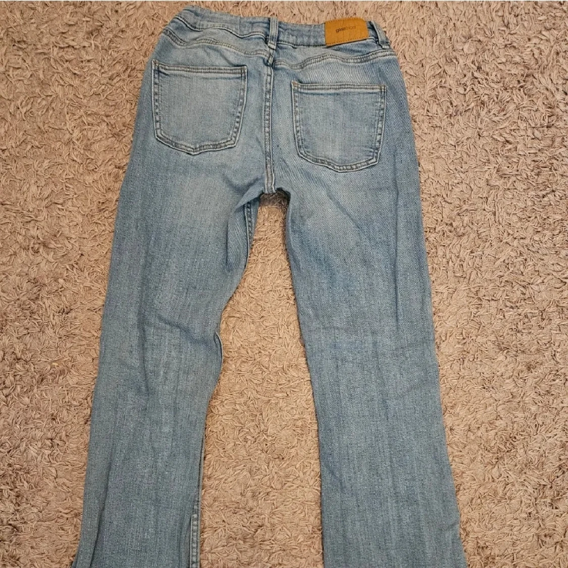 Ljusblå bootcut jeans Gina Tricot - 3