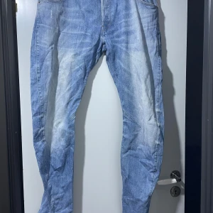 G-Star RAW Arc 3D Slim jeans blå - Säljer ett par blå G-Star RAW storlek 34/36