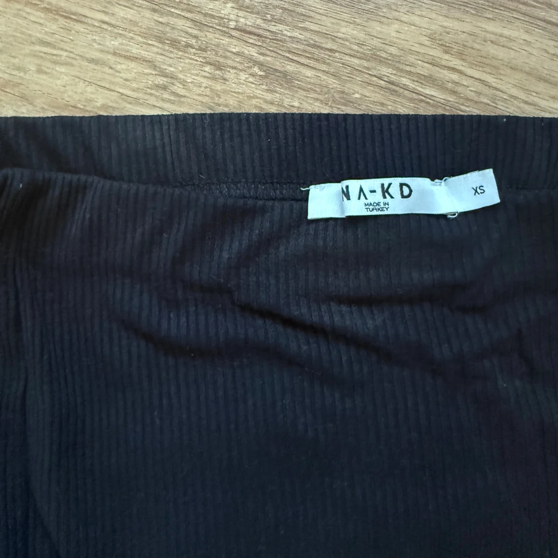 Svart ribbad långkjol från NA-KD - 2