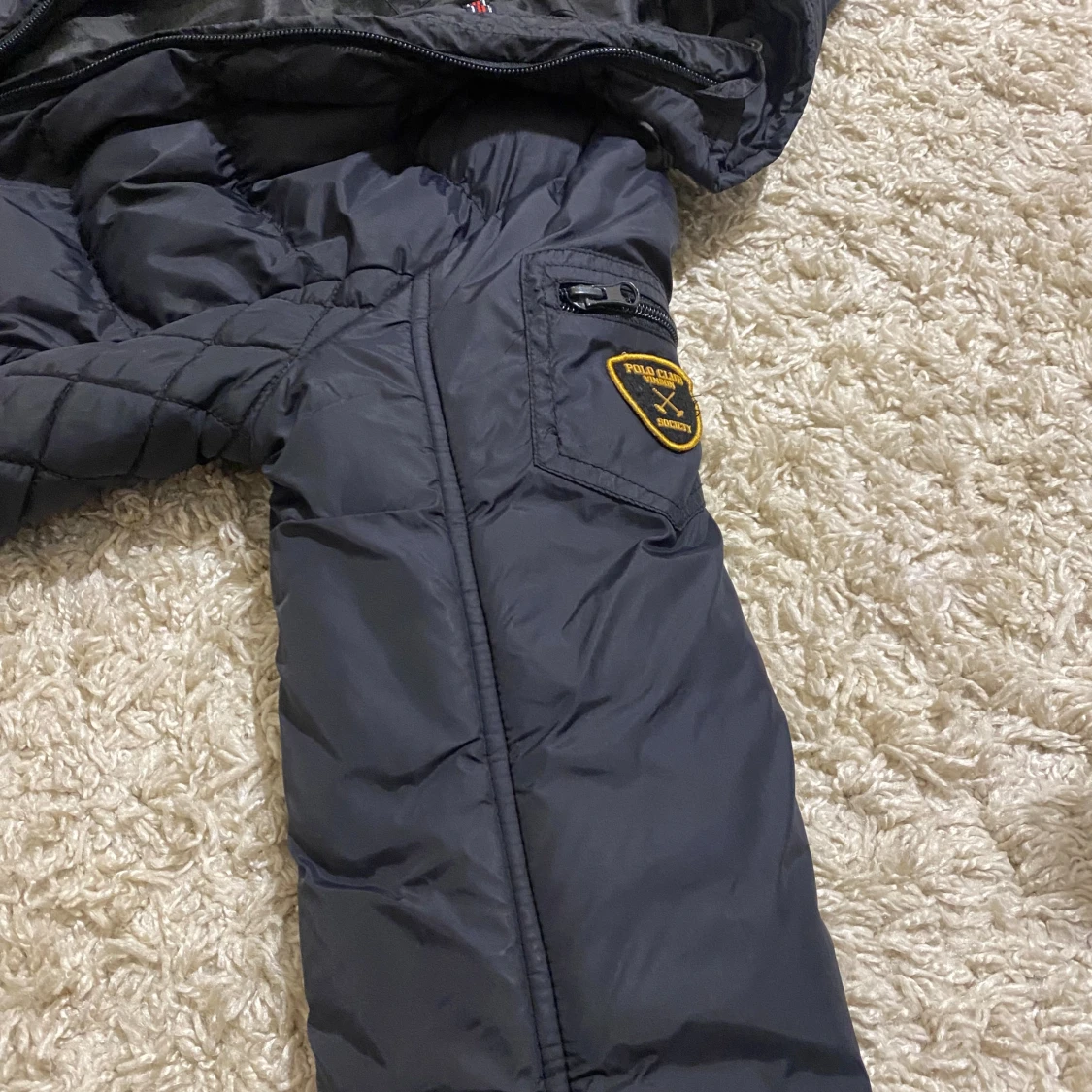 Svart pufferjacka från Vinson Polo Club - 1