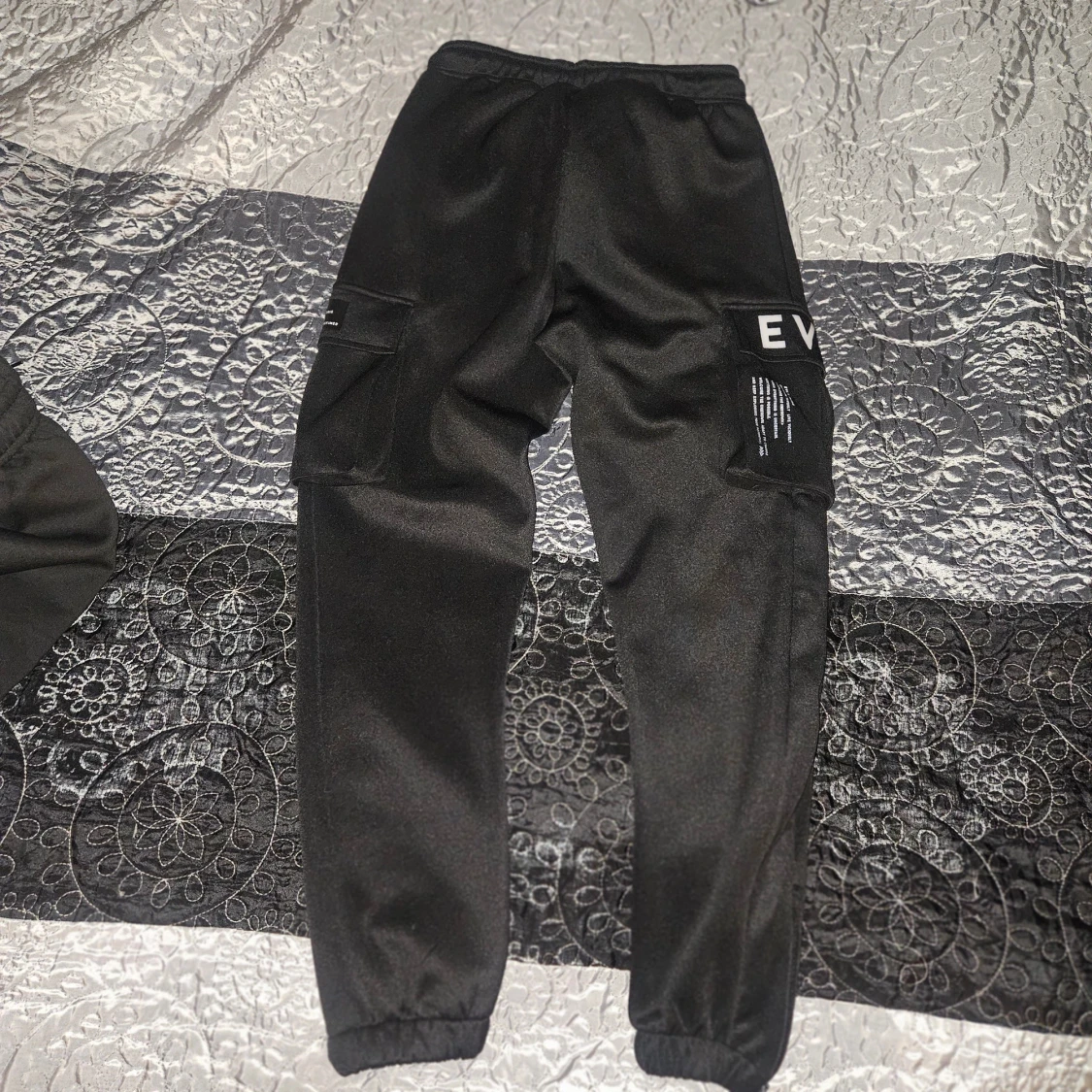 Evolve mjukisbyxor - 1