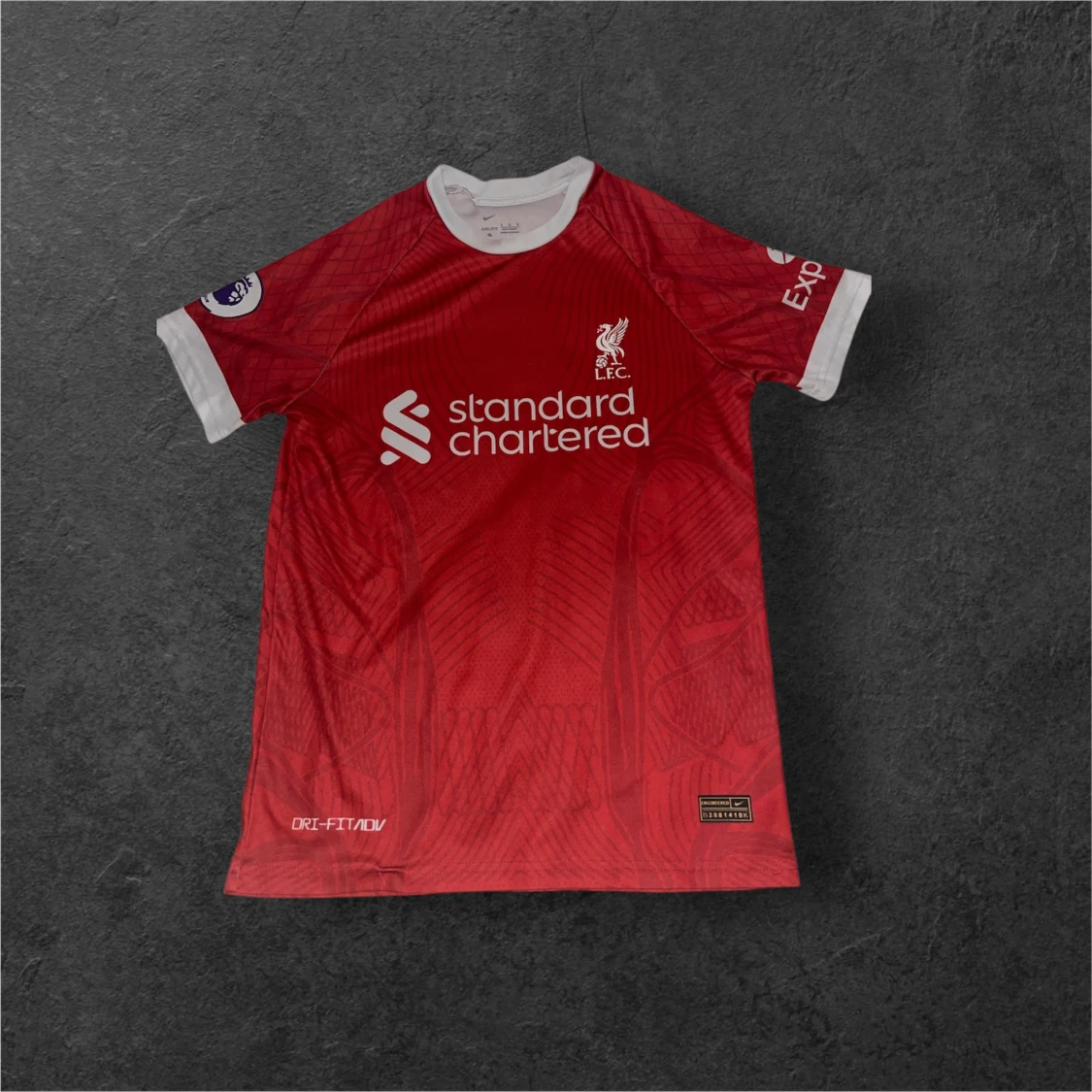 Liverpool röd fotbollströja Nike