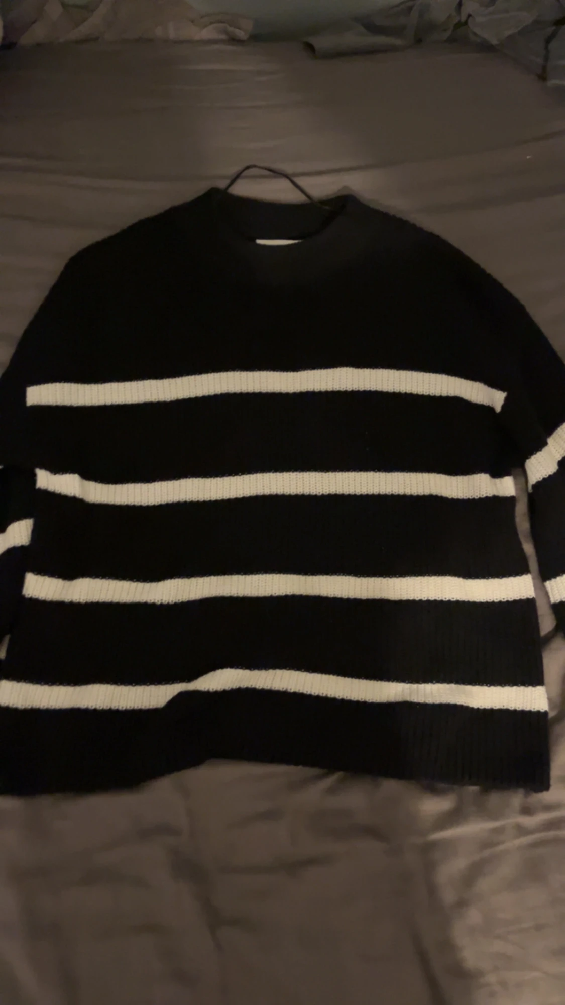 Svartvit randig stickad tröja H&M XS - 1