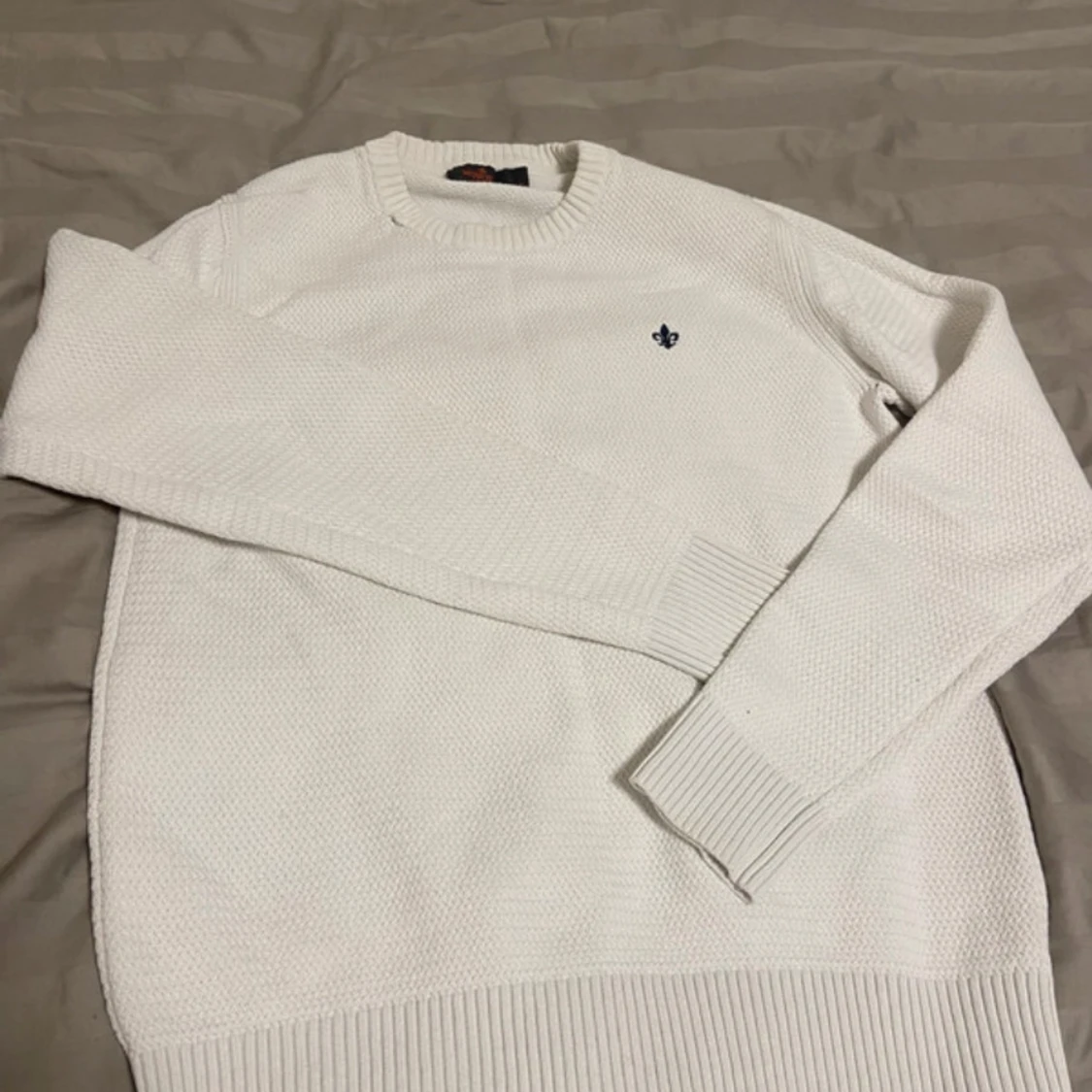 Vit stickad tröja från Morris