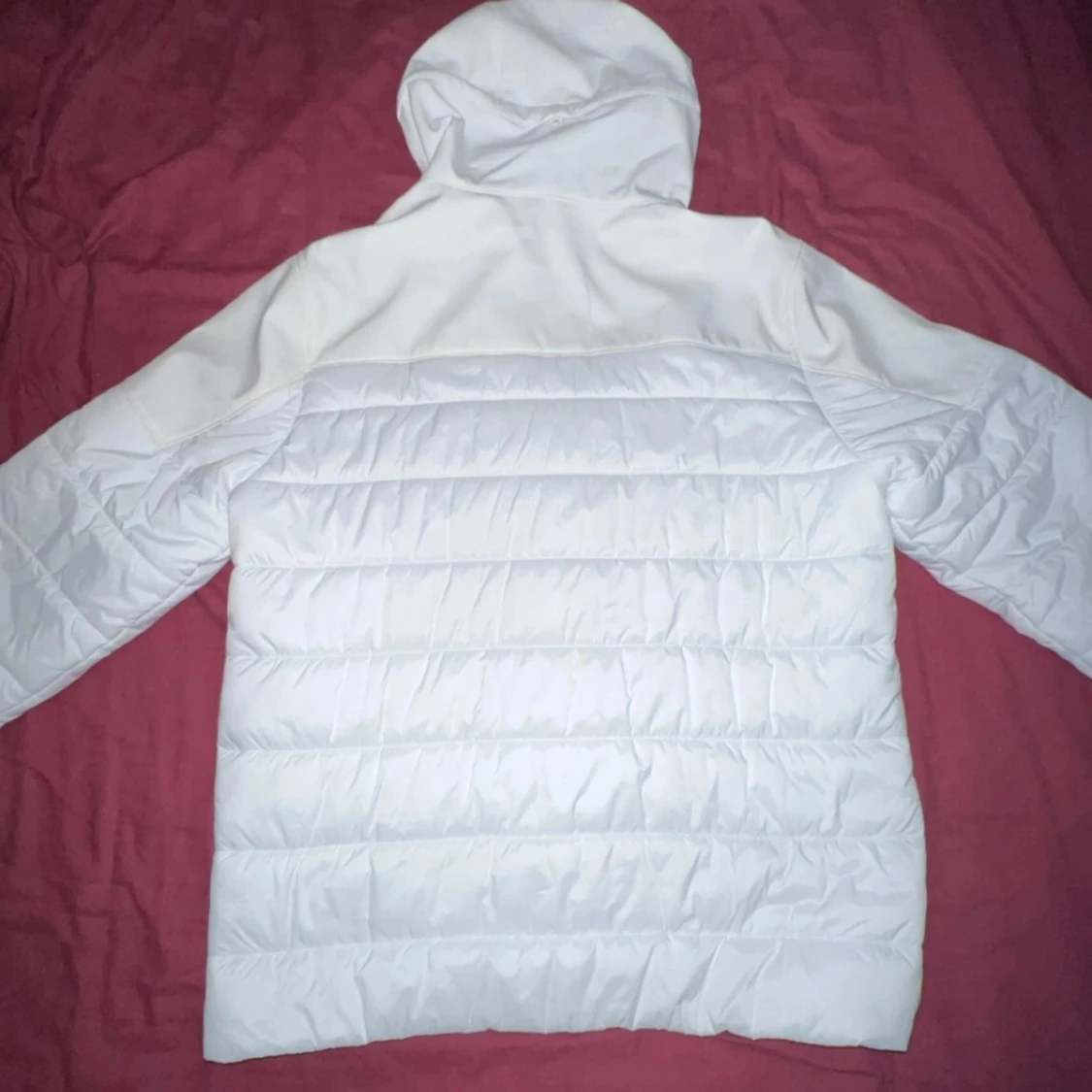 Vit pufferjacka från C.P. Company - 90