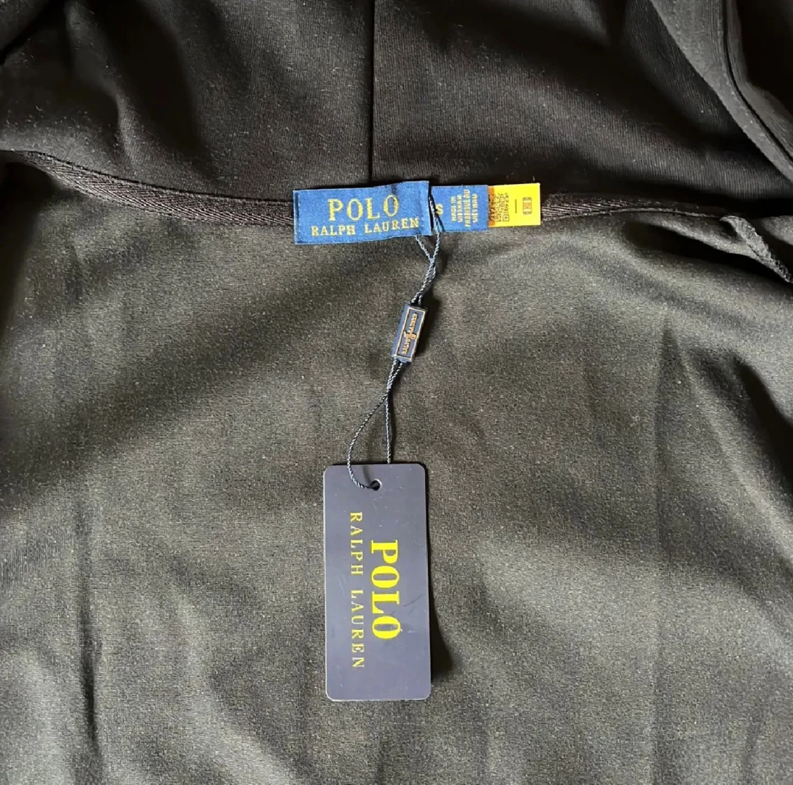 Svart hoodie från Polo Ralph Lauren - 3