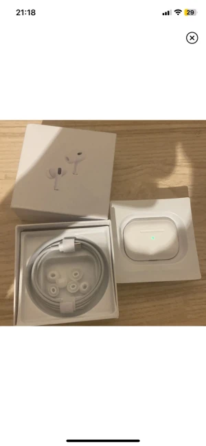 AirPods 2 pro - Helt nya AirPods 2 PRO kommer med laddare och exsat öronproppar 