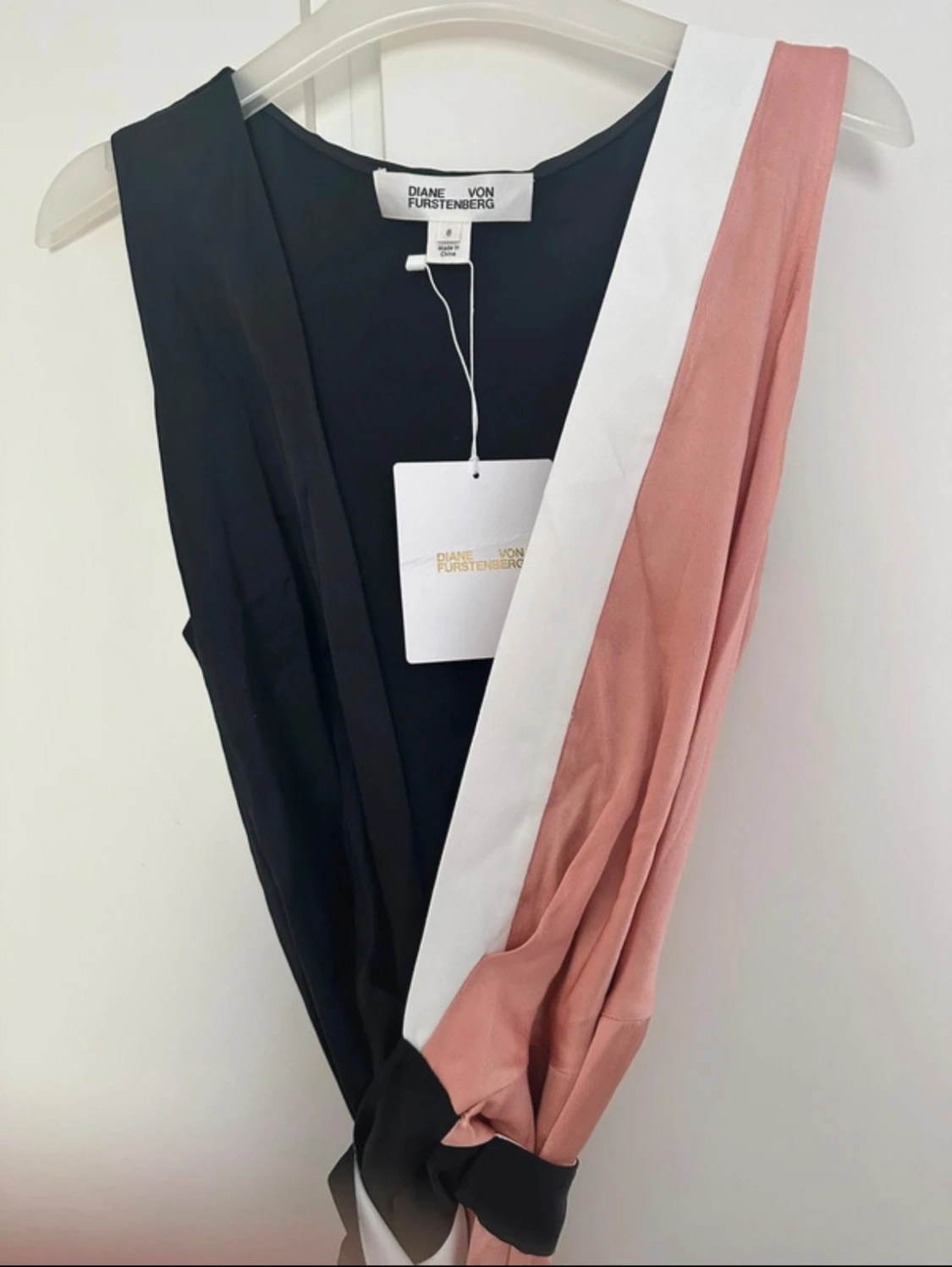 Svart omlottklänning från Diane von Furstenberg - 1