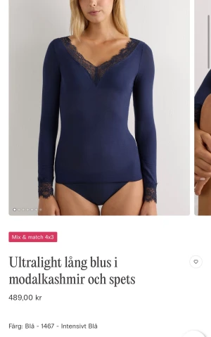 Intimissmi - Supersnygg  blå tröja  med lång ärm och v-ringad hals. Tröjan  har fina spetsdetaljer vid halsringningen och ärmslute. Tillverkad i mjuk modalkashmir som känns lyxig mot huden. Som ny….. jag står inte för frakten 