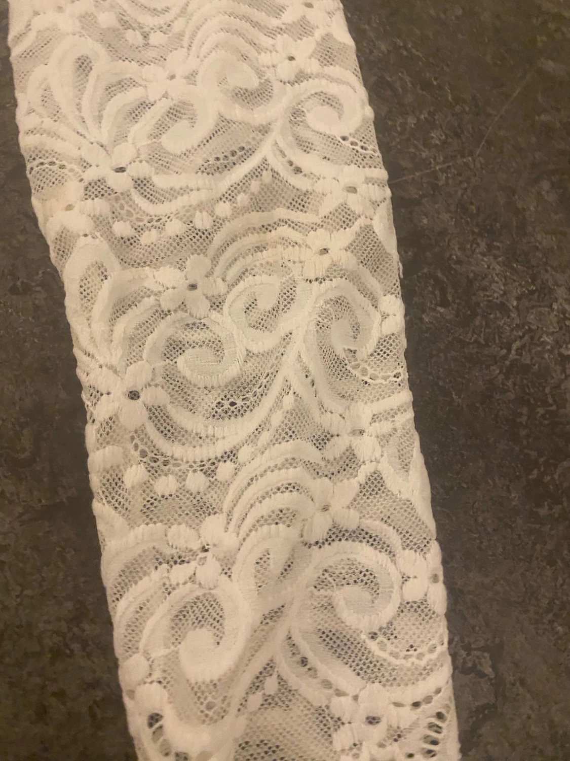 Vit spetsblus från Bik Bok - 1