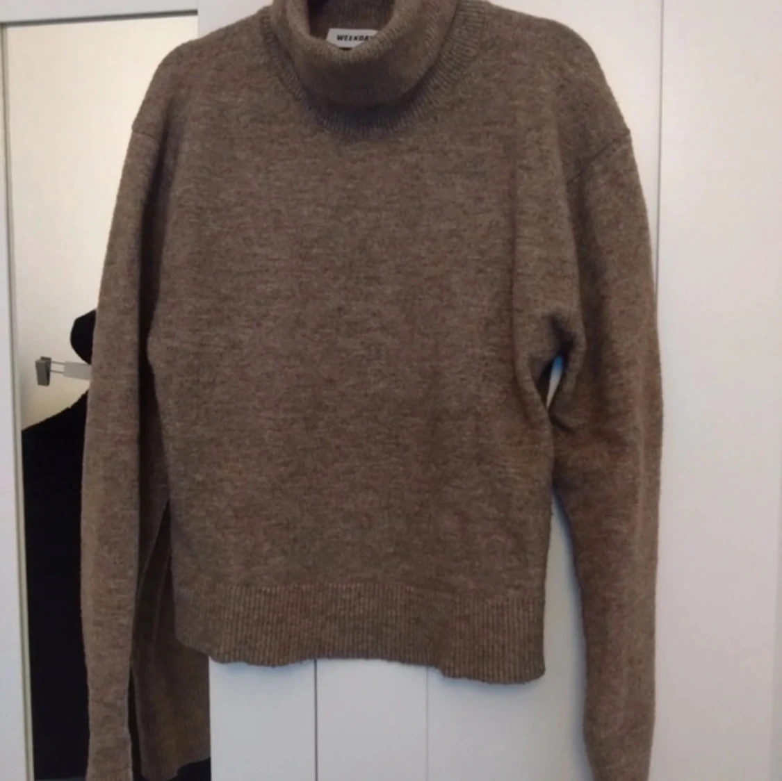 Beige/brun polotröja från Weekday - 1