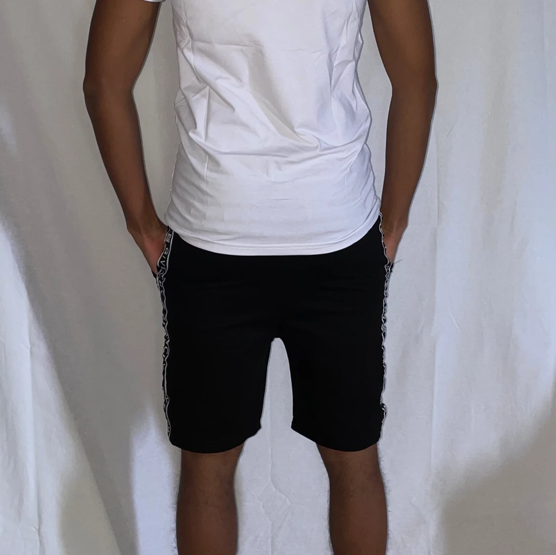 Givenchy shorts strl S svart - 3