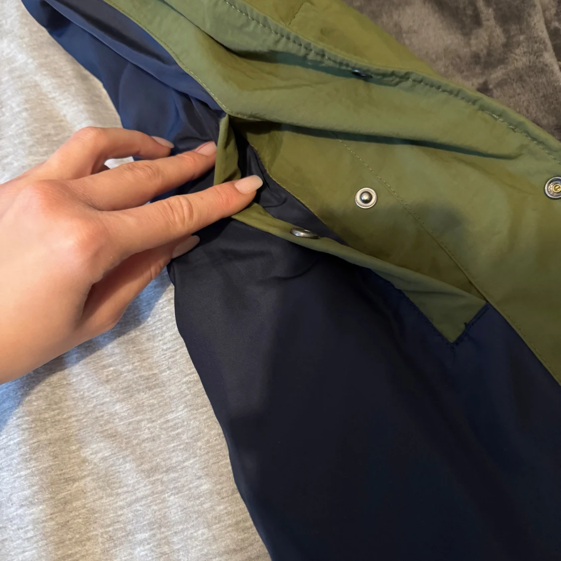 Olivgrön overshirt från Tommy Jeans XL - 3