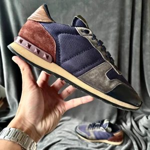 Valentino rockrunner skor - Valentino rockrunners | originalstorlek: 43, fråga om innermått vid osäkerhet | ingår: endast skorna