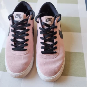Nike sb - Köpte dom för ett tag sen men så gott som nya