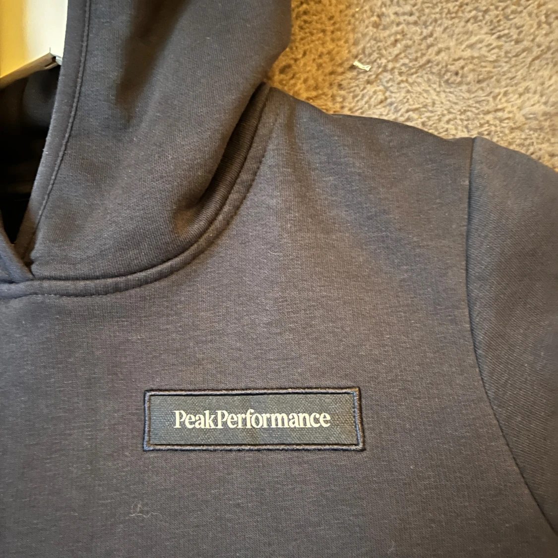 Mörkblå hoodie Peak Performance 160 - 4
