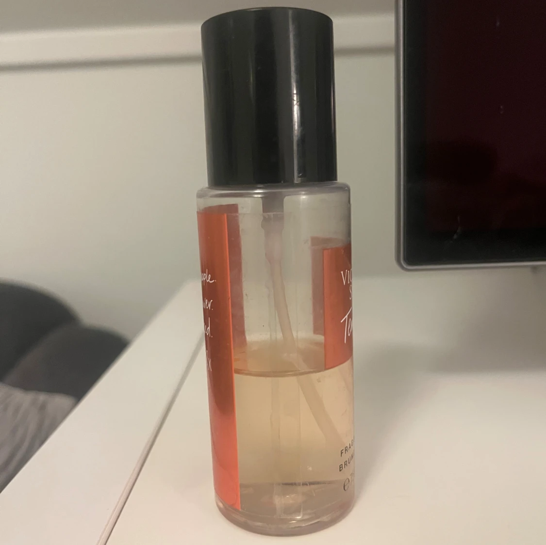 Victoria's Secret Temptation Bodymist - 1
