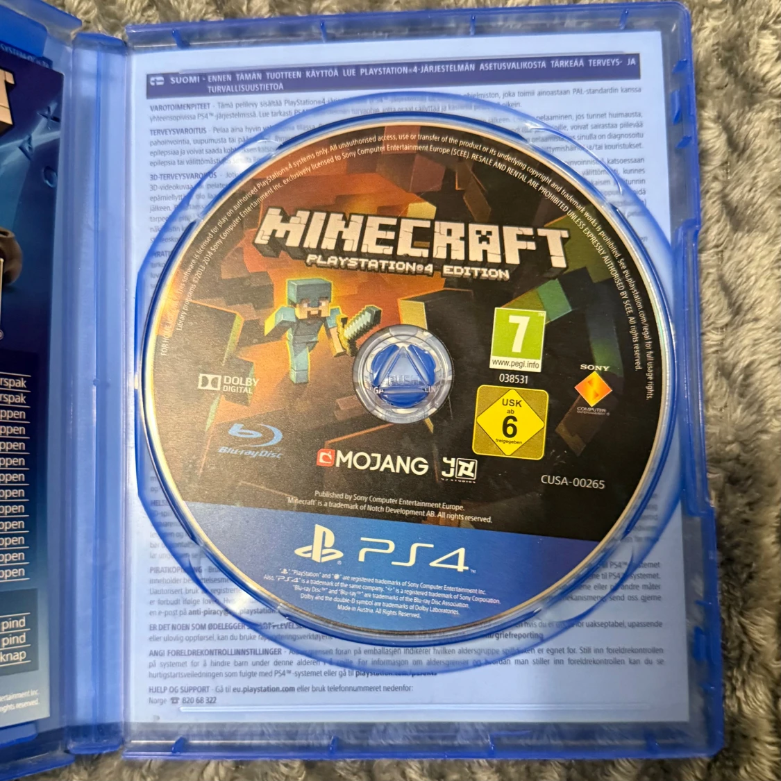 Minecraft PlayStation 4 Edition - 1