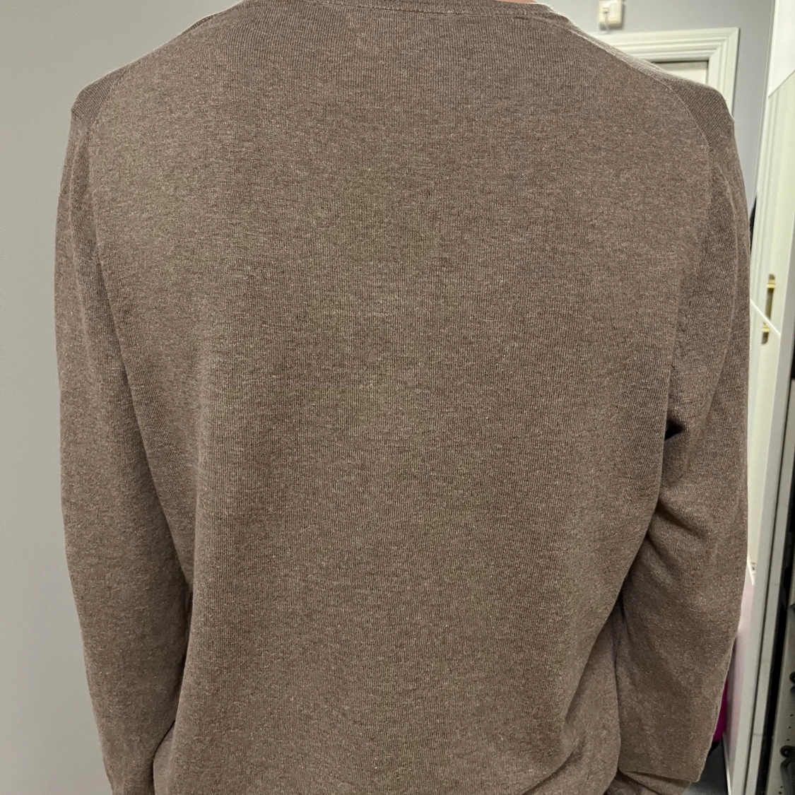 Brun v-ringad tröja Massimo Dutti - 1