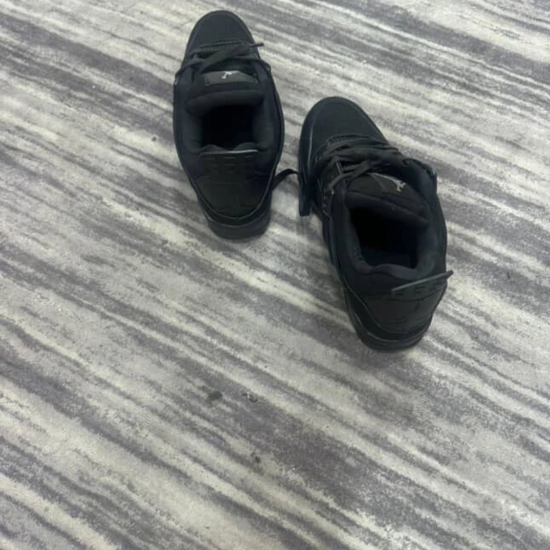 Svarta Nike Jordan 4 blac cat sneakers