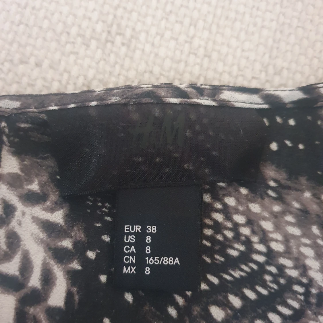 Underbar & läcker blus * Stl 36-38 * mått i text - 4