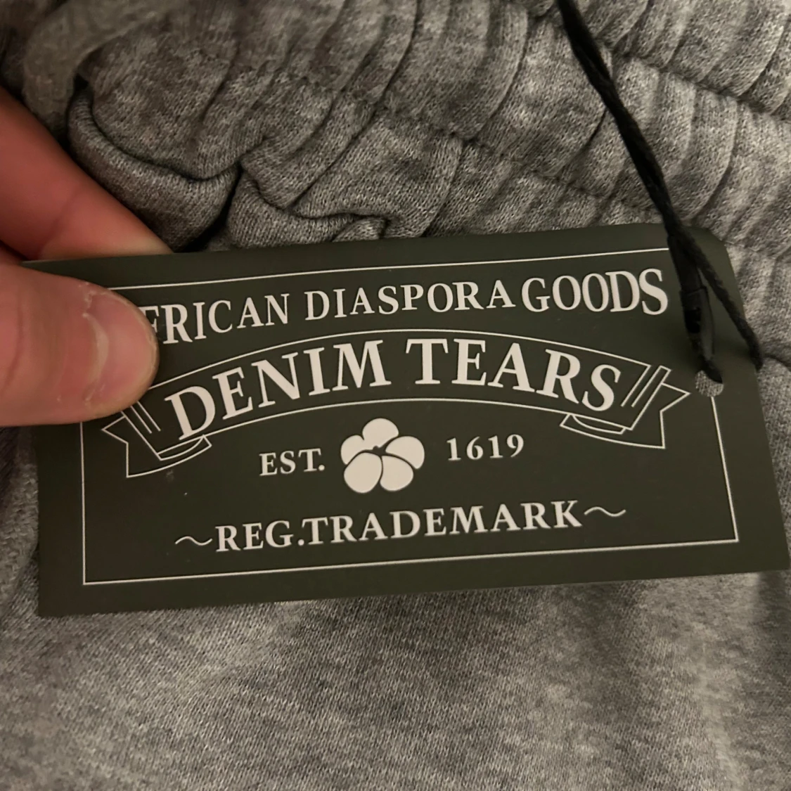 Grå shorts med blommor från Denim Tears - 2