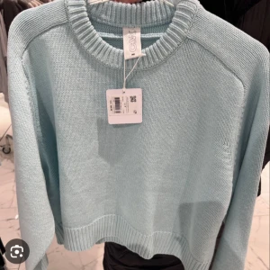 Stickad tröja  - Stickad tröja från carin Wester. Storlek M