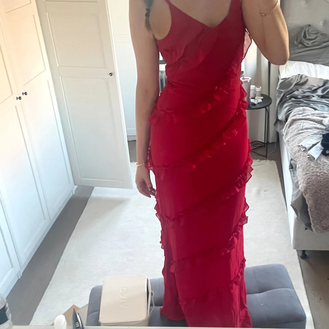 Intressekoll på min röda balklänning  - 1