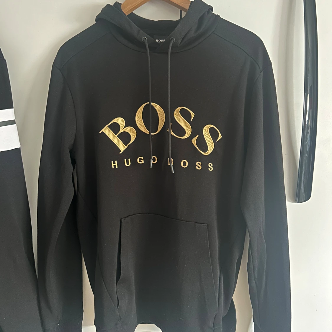 Svart hoodie från Hugo Boss