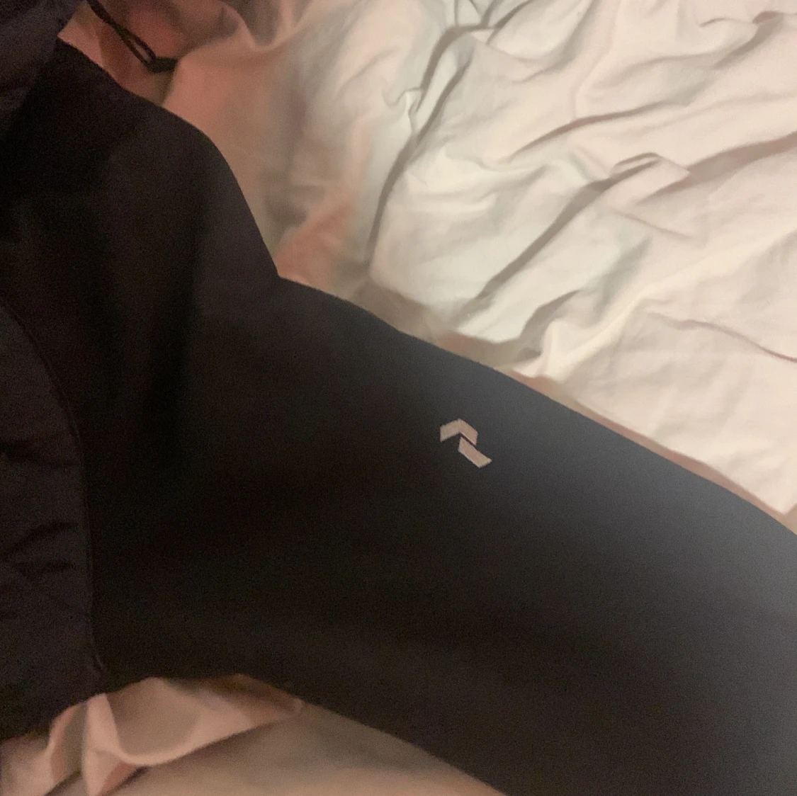 Svart dunjacka Peak Performance L - 3