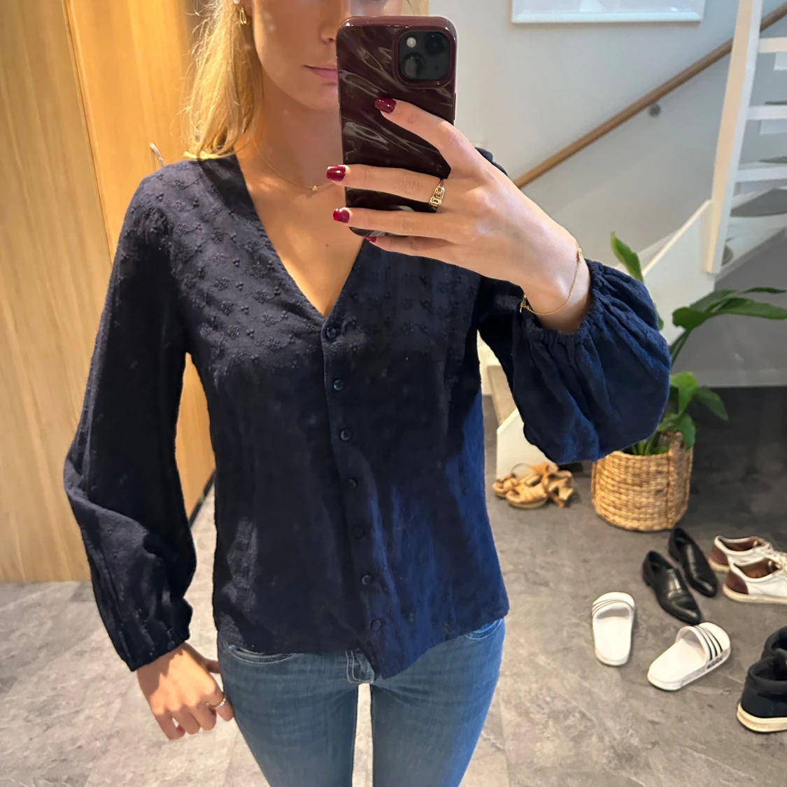 Söt mörkblå blus - 1